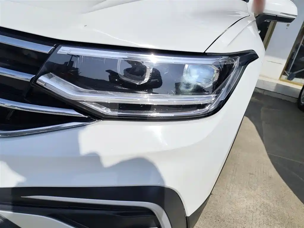 Volkswagen Tiguan L 2023 300TSI Automatic 2WD Smart Enjoyment Edition фото 24