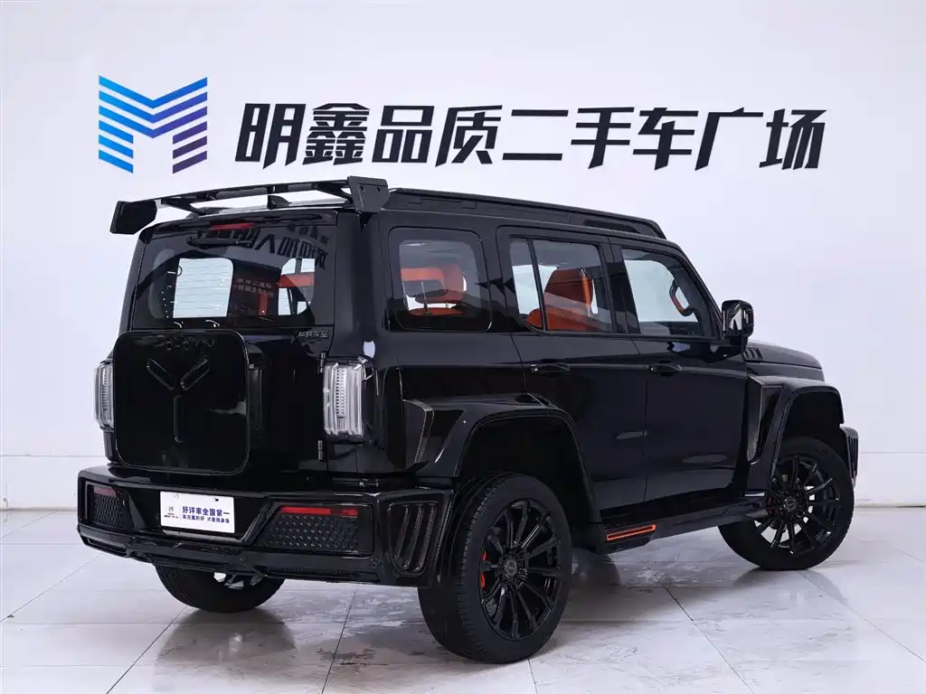 CHAOJING AUTOMOBILE CO-CREATION TANK 300