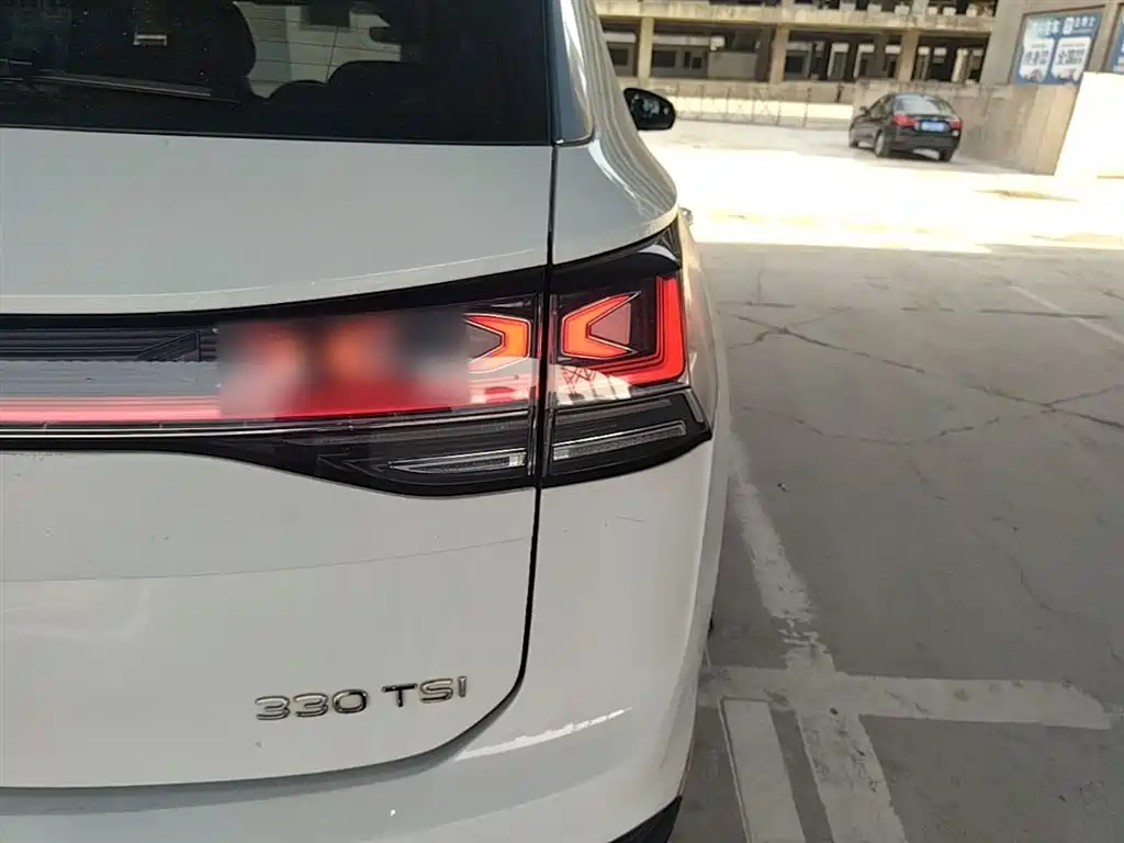 Фото 8 - Volkswagen Tayron