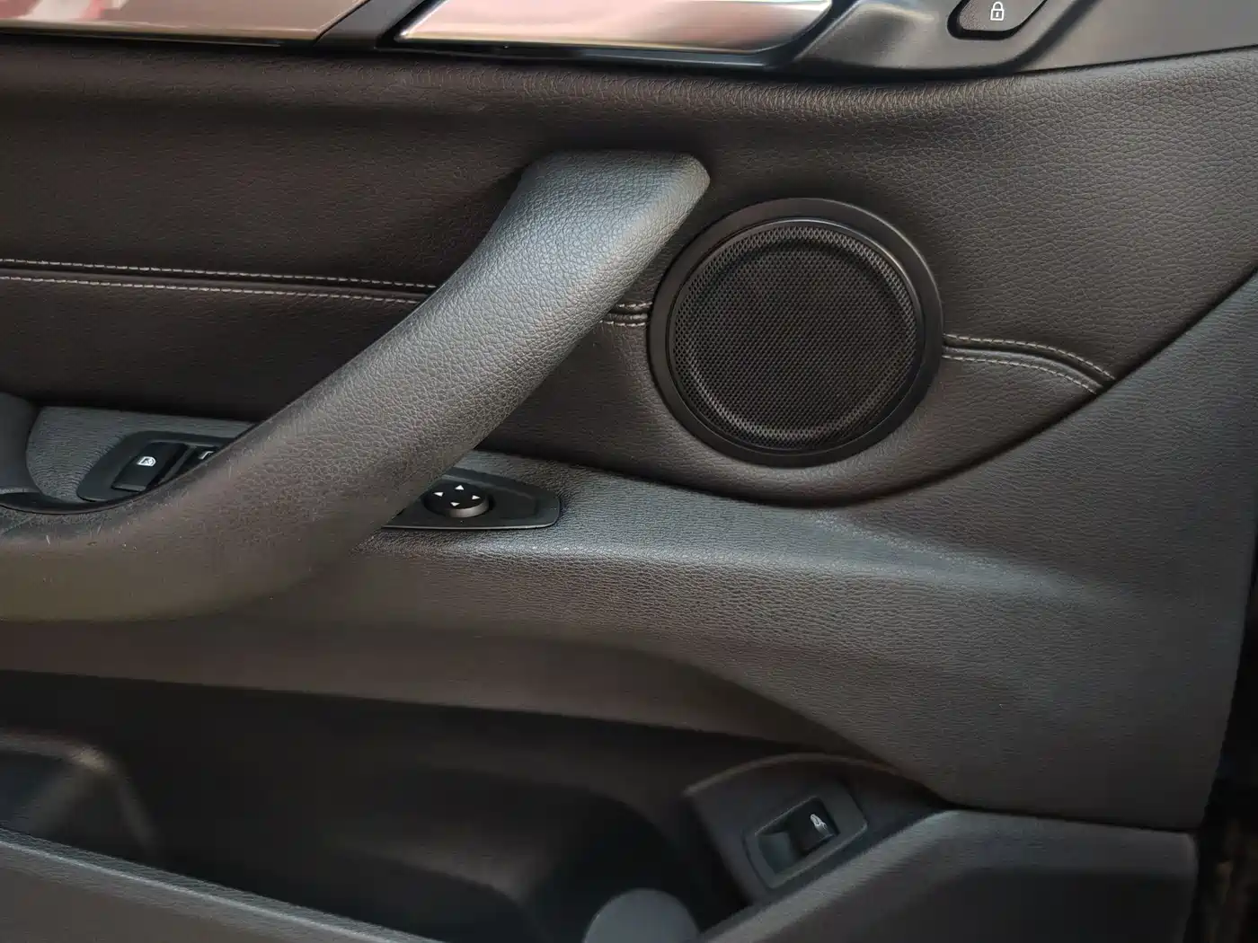 BMW X1 2019 sDrive18Li Premium Model фото 11