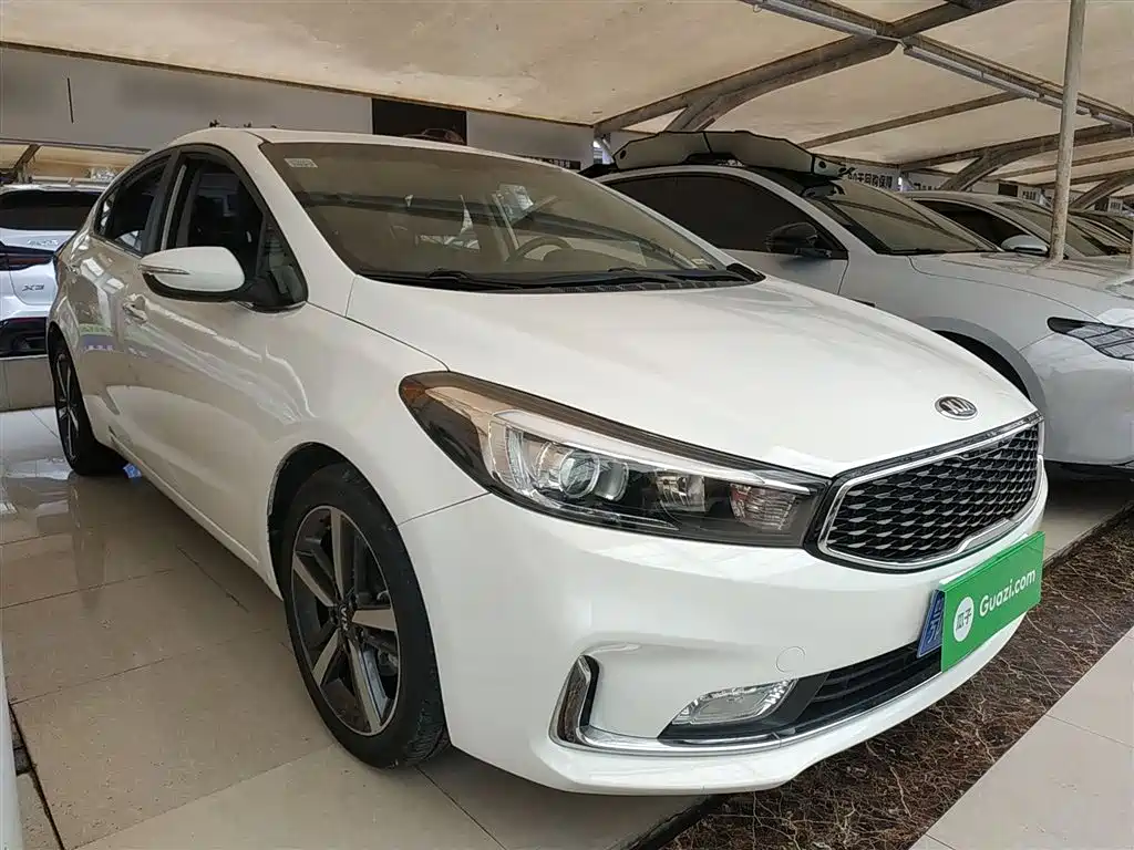 Kia K3 2017 1.6L Automatic 15th Anniversary Special GLS фото 4