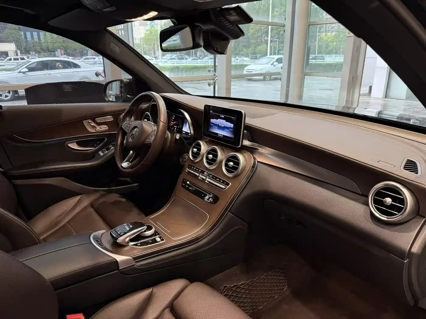 Mercedes-Benz GLC 2019 GLC 300 L 4MATIC Dynamic фото 11