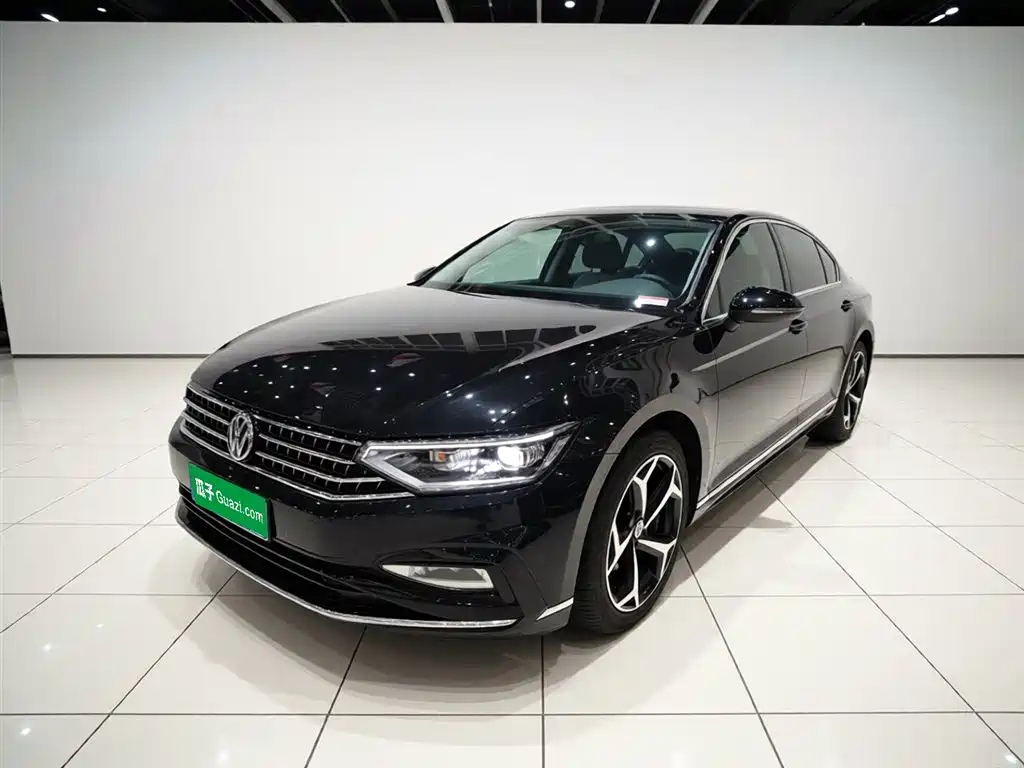 Volkswagen Magotan 2023 2 Million Units Anniversary Edition 330TSI DSG Leading Type