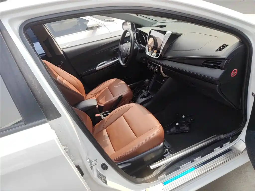 Toyota YARiS L Zhi Xiang 2017 1.5E CVT Charming Edition фото 25