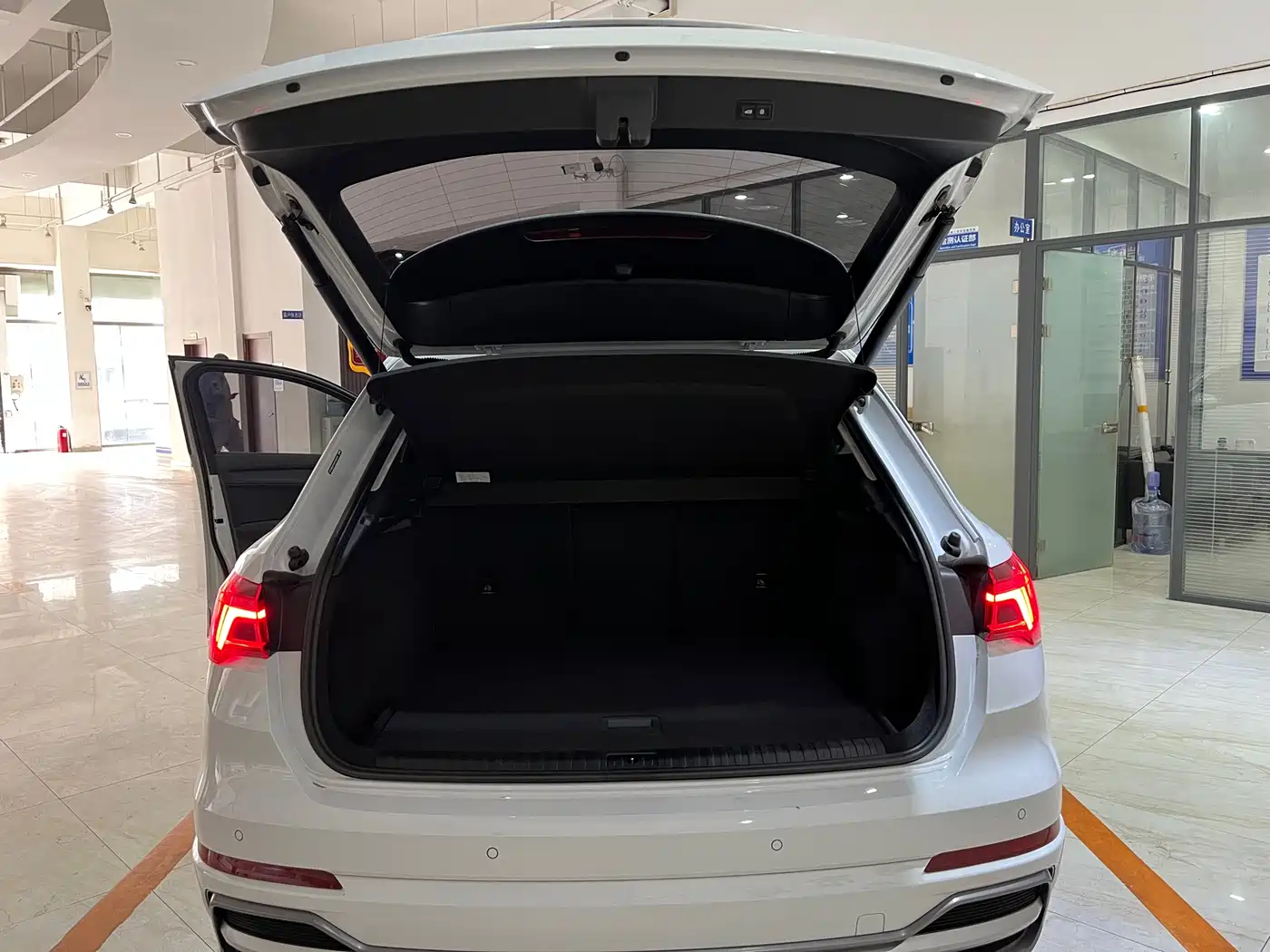 Audi Q3 2023 35 TFSI Fashion Dynamic (1.4T) фото 15