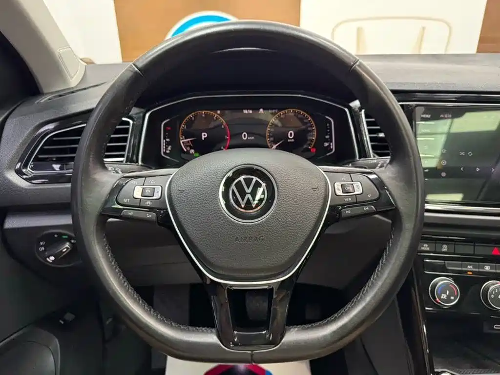 Volkswagen T-ROC 2023 2022 280TSI DSG 2WD Comfort PLUS