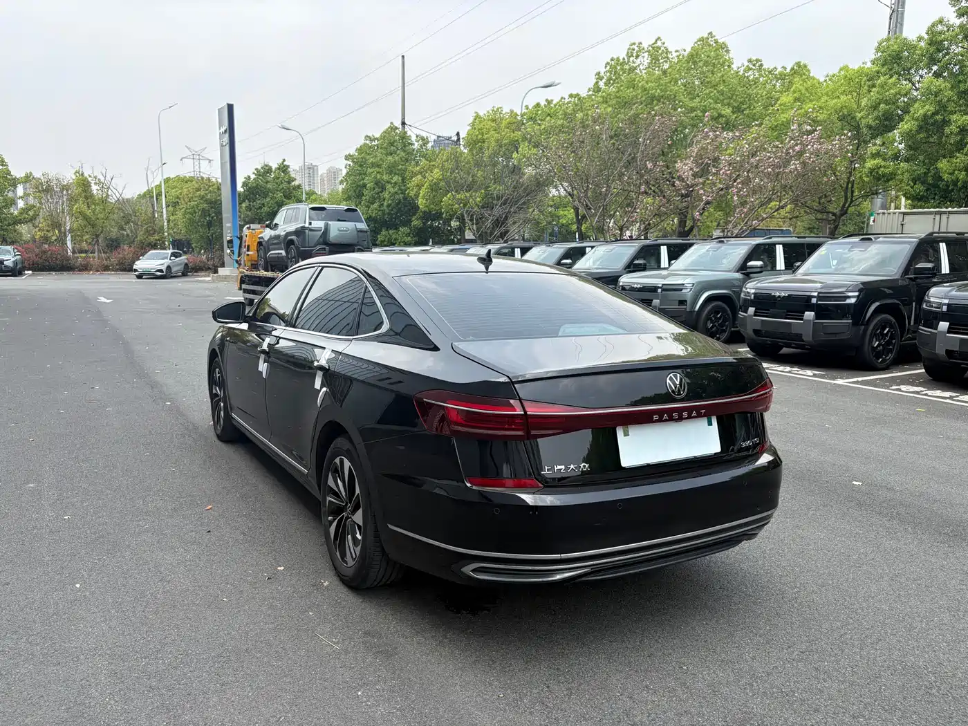 Volkswagen Passat 2023 Facelift 330TSI Starlight Elite Edition фото 16