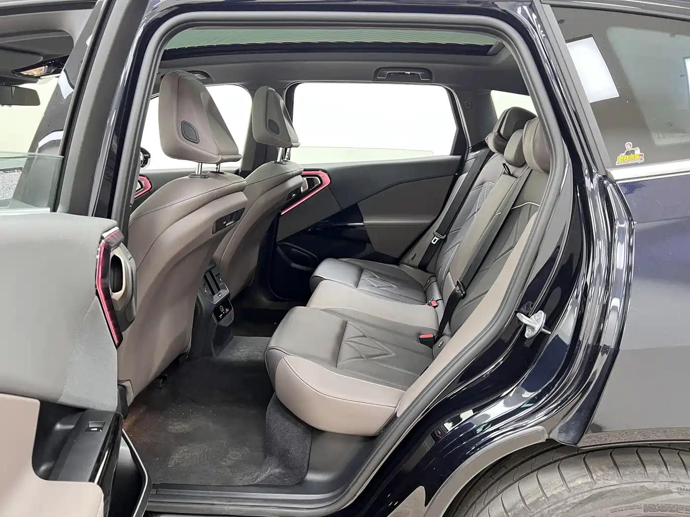BMW X3 2025 xDrive30L Premium M Sport Package фото 17