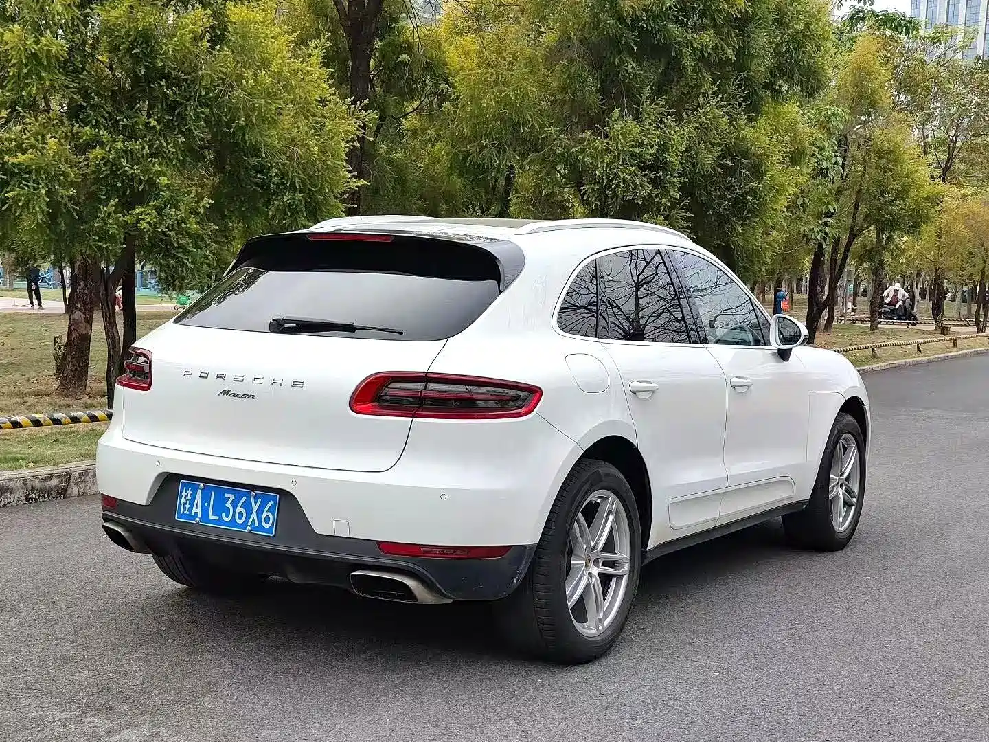 Фото 7 - Porsche Macan