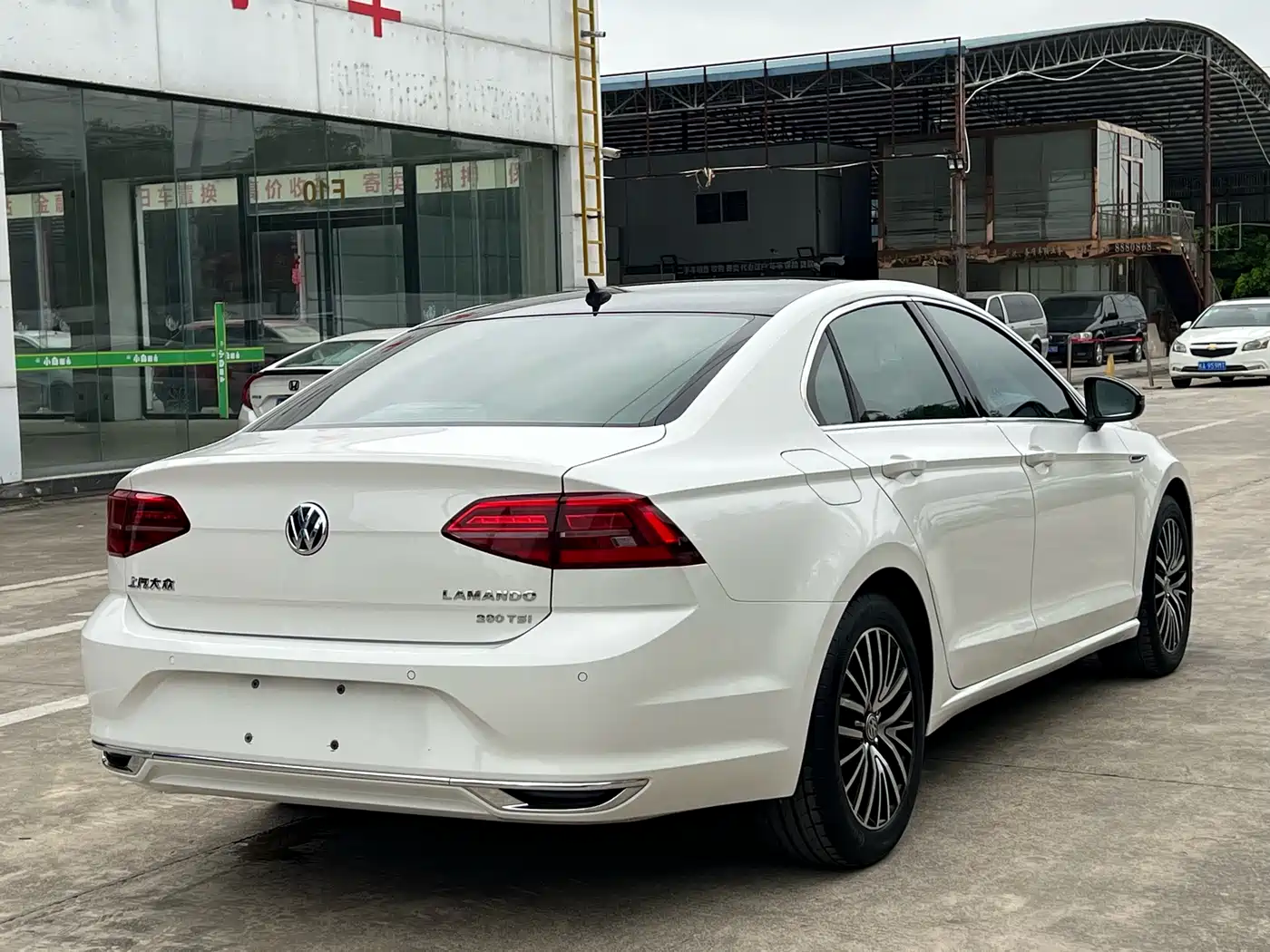 Volkswagen Lamando 2019 280TSI DSG Luxury Edition China V фото 6