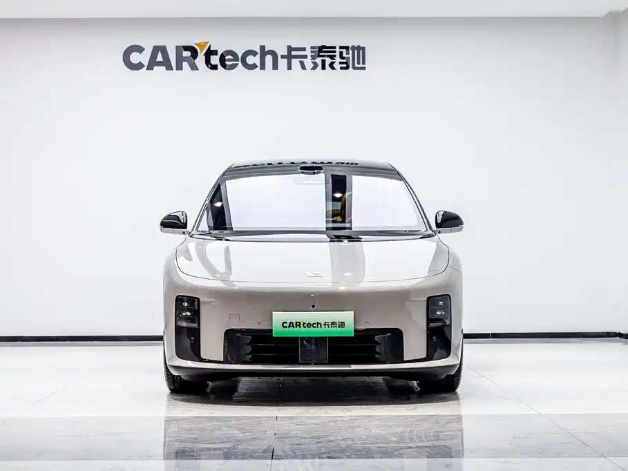 Li Auto Li i8 2025 2025 Standard Edition