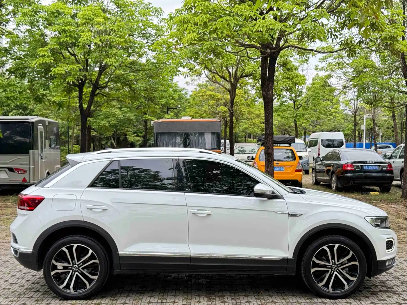 Volkswagen T-ROC 2022 280TSI DSG 2WD Comfort PLUS фото 7