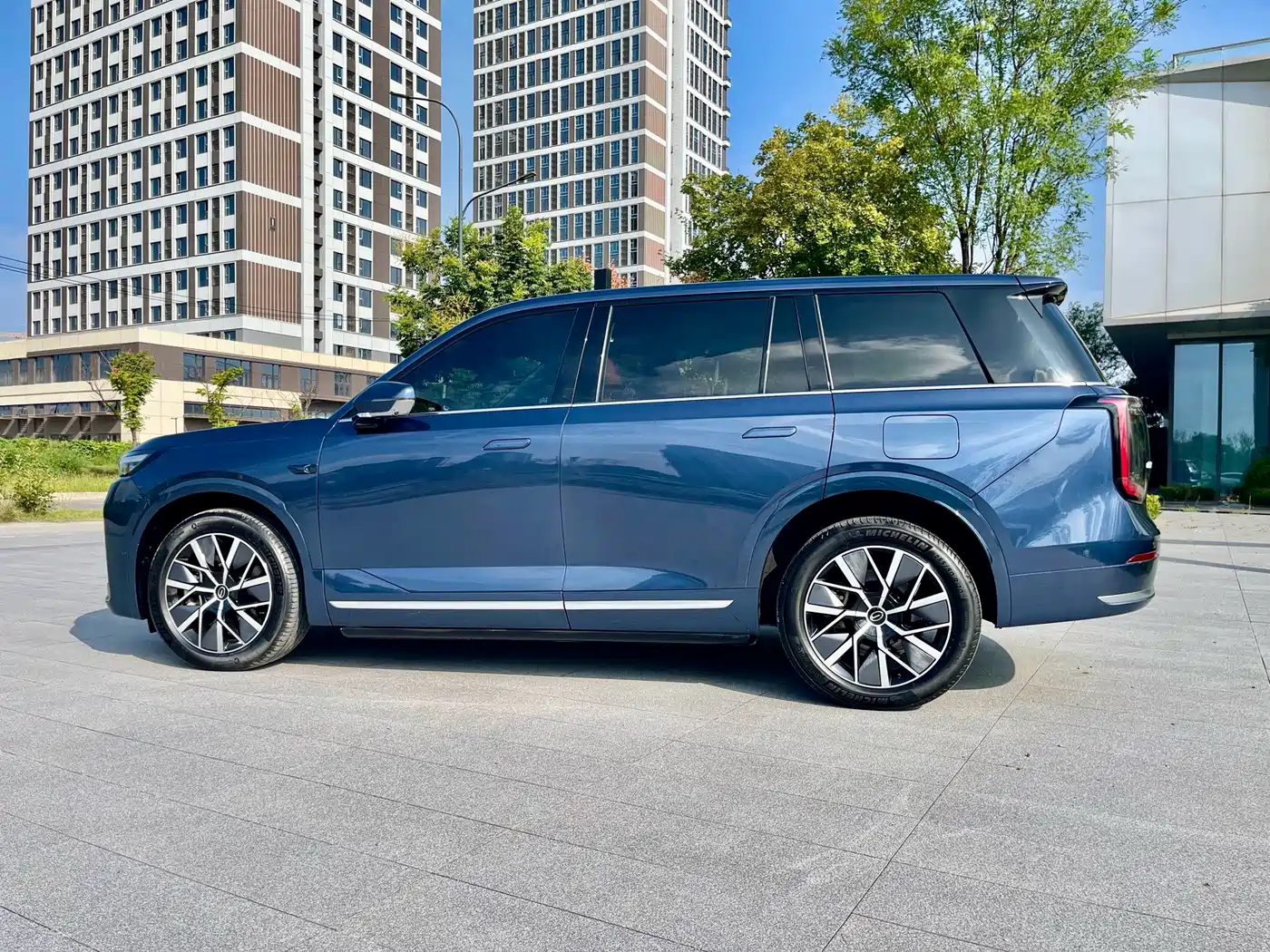 GAC Trumpchi Trumpchi Vision S9 2025 2025 1.5T Hybrid Premium
