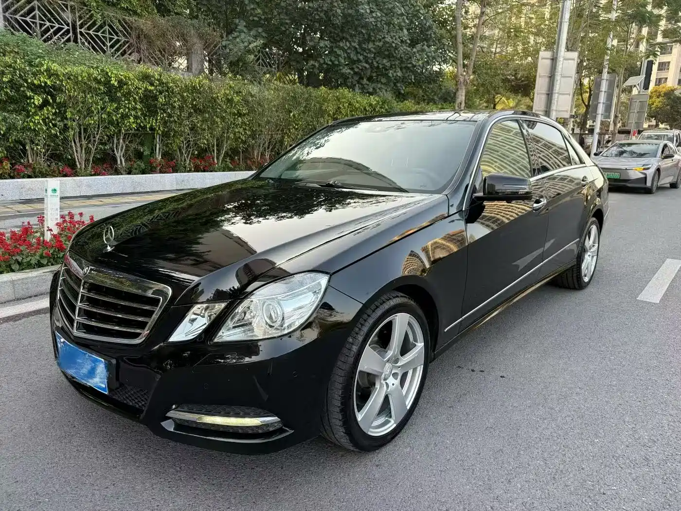 Mercedes-Benz E-Class 2013 E 300 L Fashion Luxury