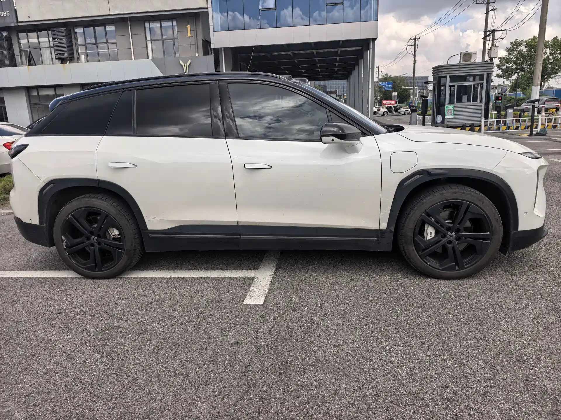 Фото 4 - NIO ES7