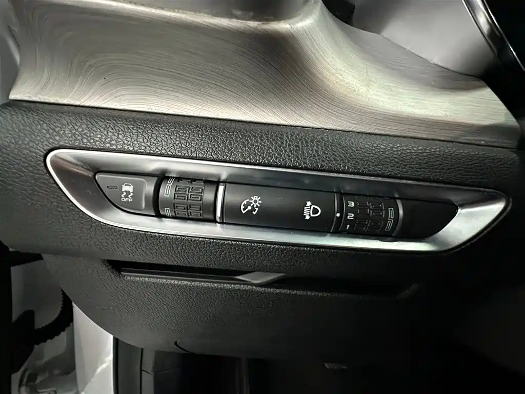 GEELY AUTOMOBILE BINYUE