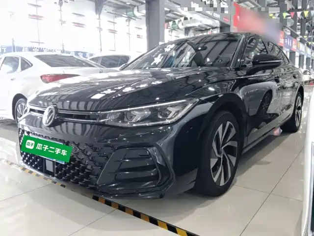 Volkswagen Passat 2025