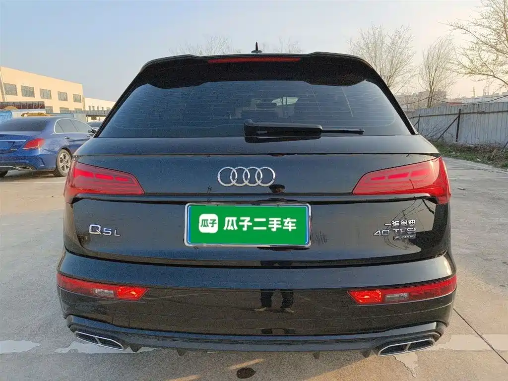Audi Q5L 2024 Model 40 TFSI Luxury Dynamic фото 4