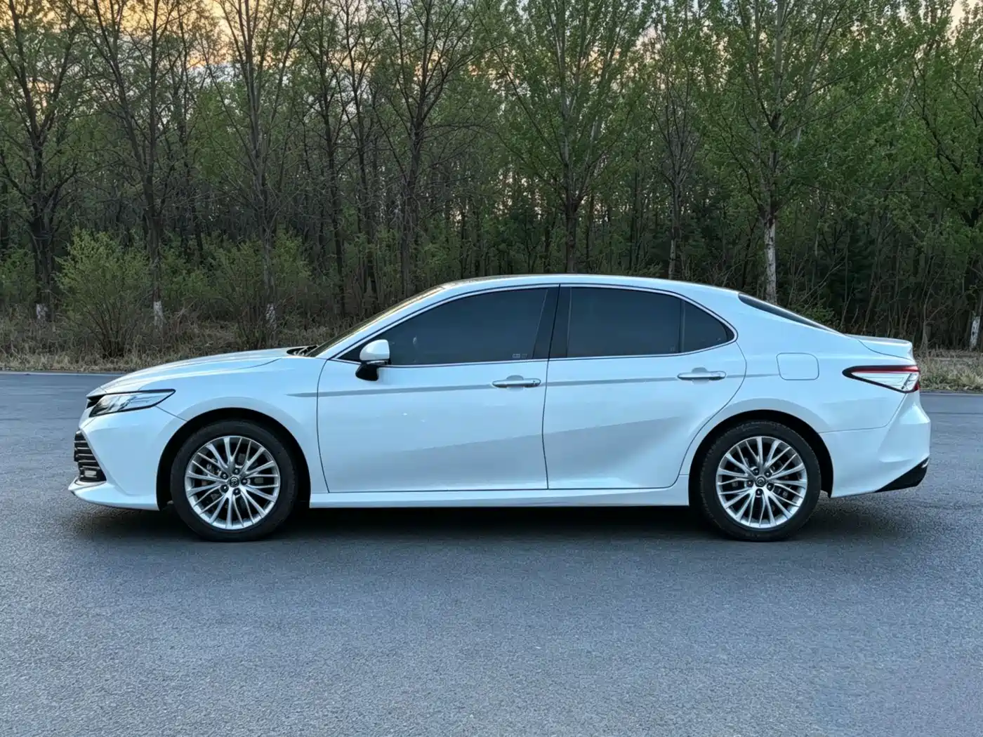 Toyota Camry 2018 2.5G Luxury Edition фото 3