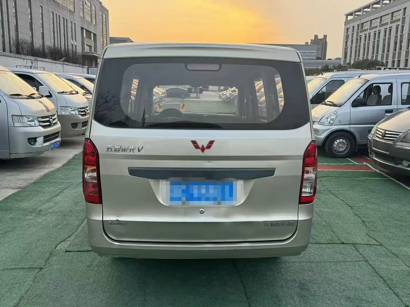 Wuling Motors Wuling Rongguang V 2017 2016 1.5L Standard