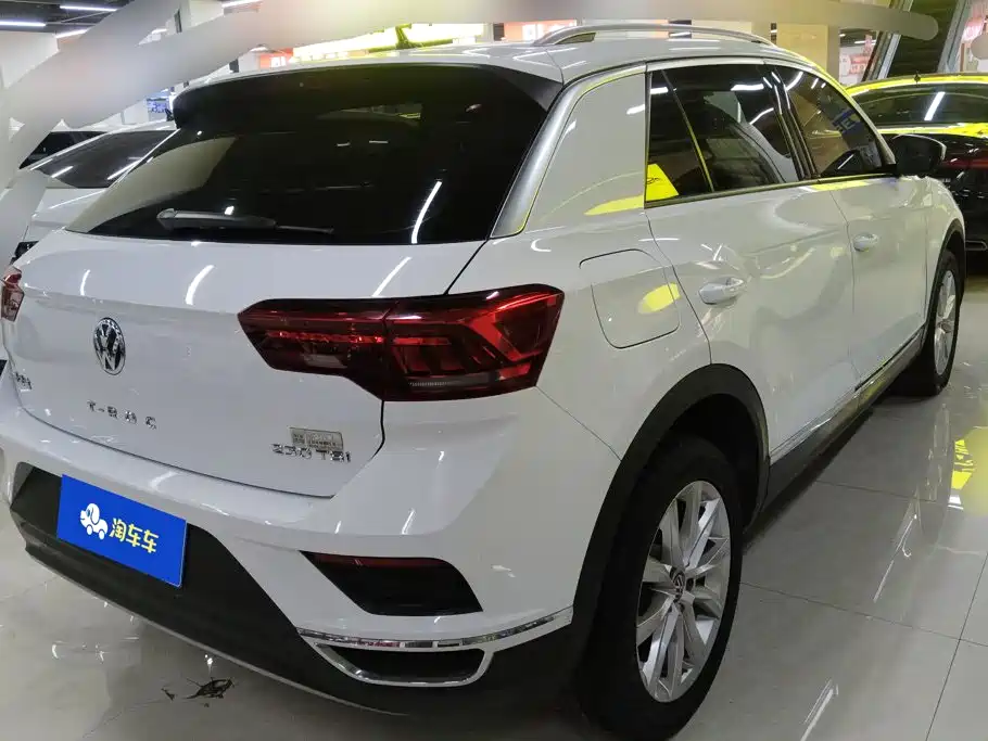 Photo 3 - Volkswagen T-ROC