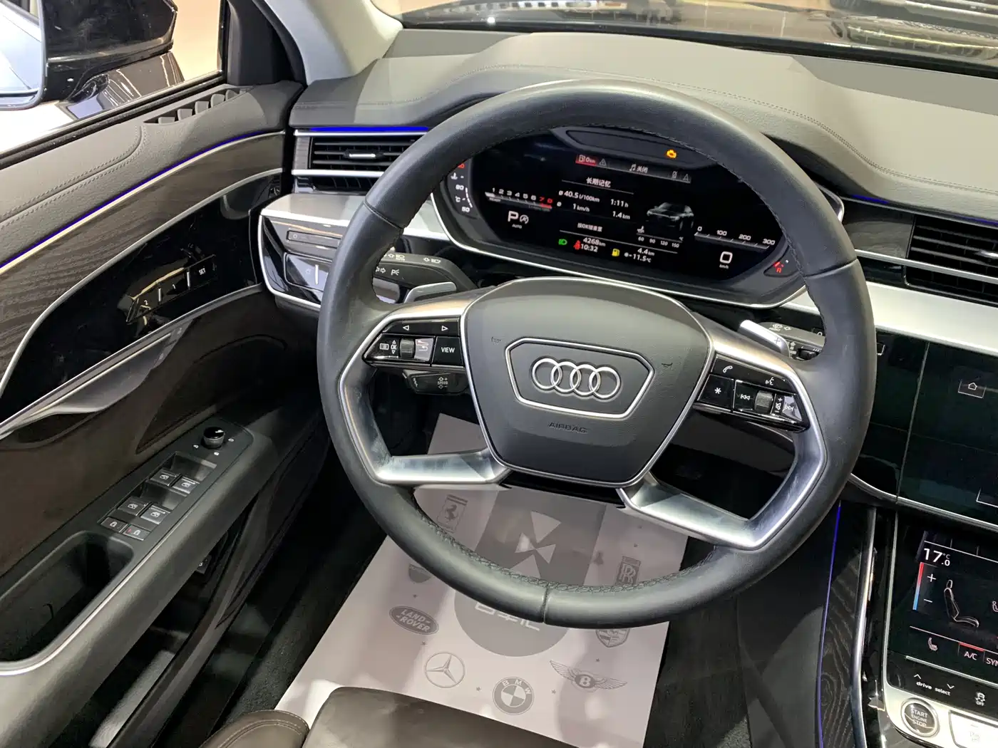 Audi A8 2023 A8L 45 TFSI quattro Luxury фото 10