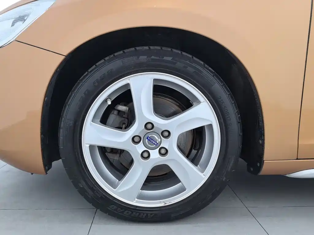 Volvo S60 (Import) 2011 2012 T5 Prestige Edition