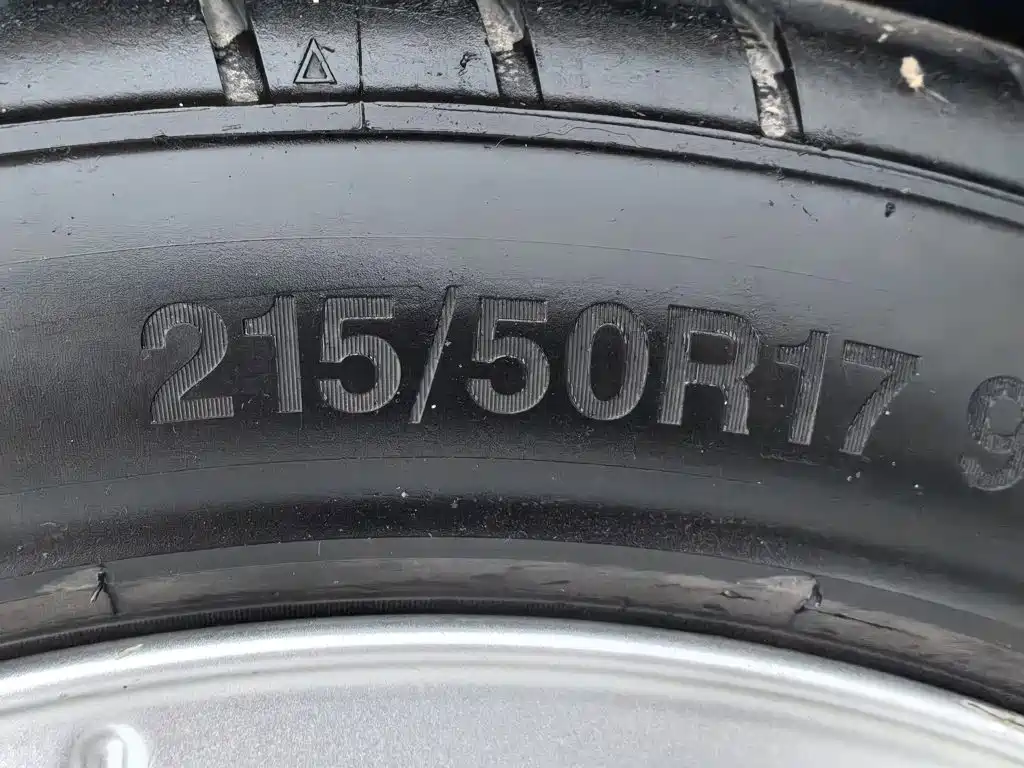 Volvo S60 (Import) 2011 2012 T5 Prestige Edition