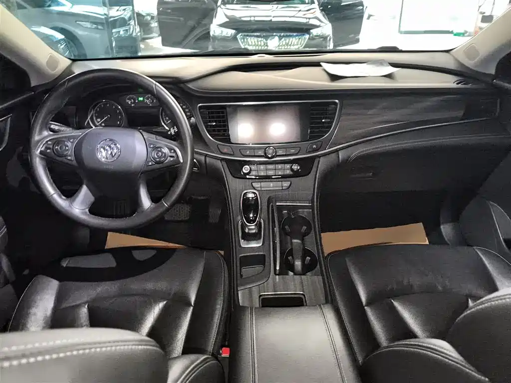 Buick LaCrosse 2018 Model 20T Elite Edition фото 6