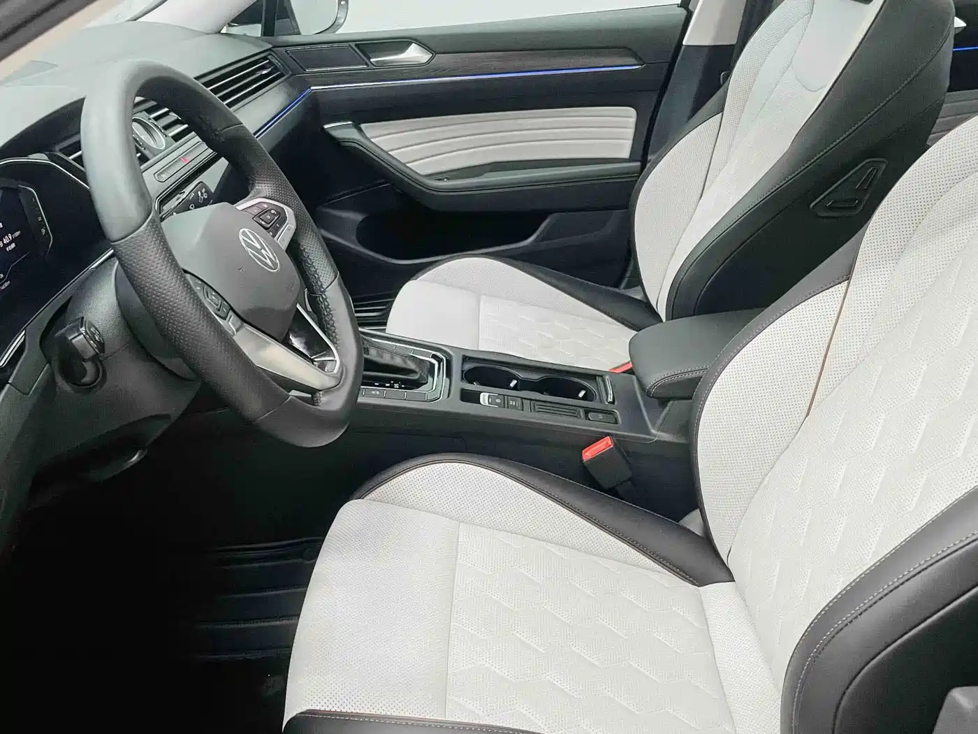 Volkswagen Magotan 2026 2026 Model 30 Million Special Selection 380TSI DSG Luxury