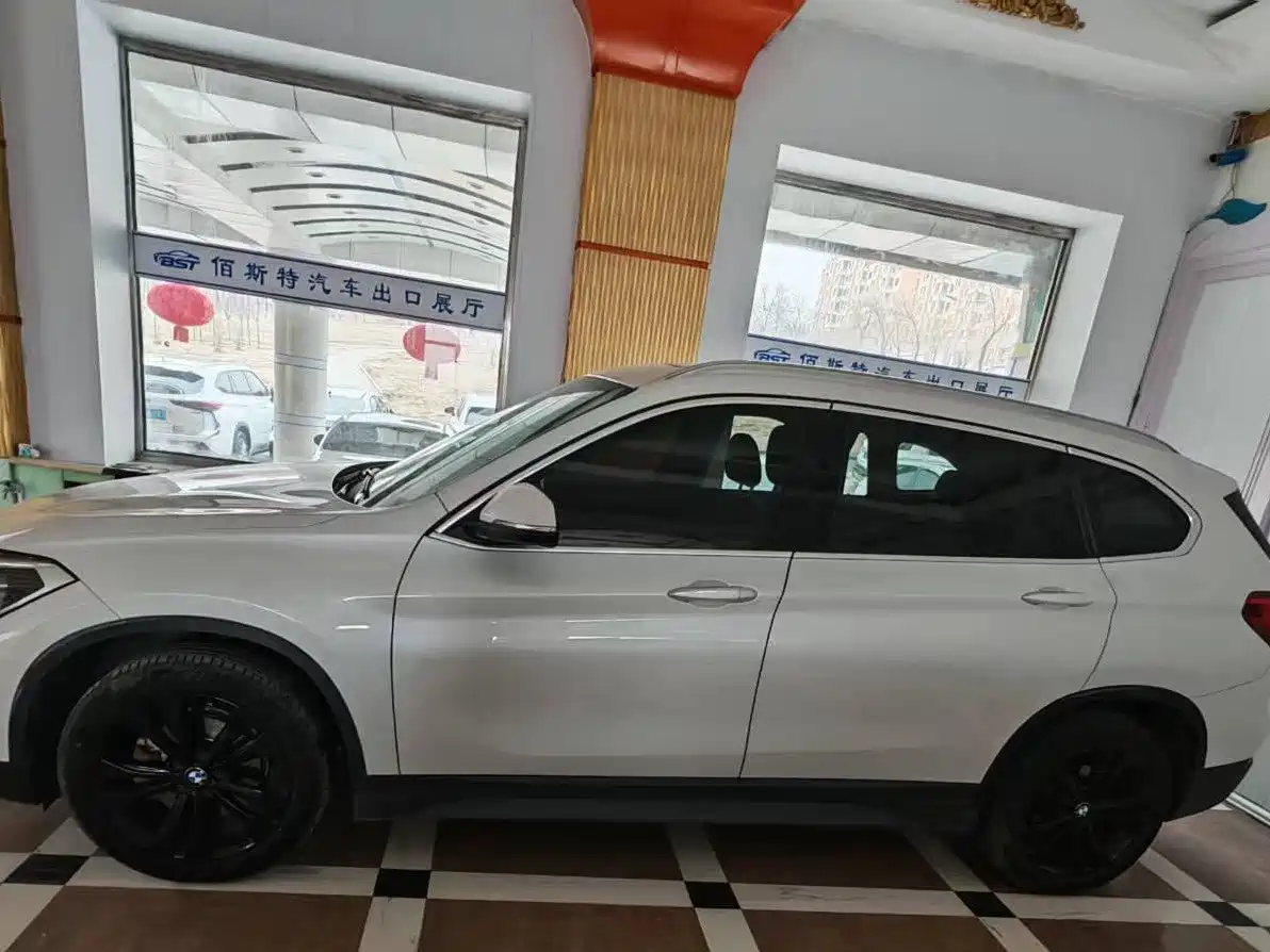 BMW X1 2021 sDrive20Li Fashion фото 22