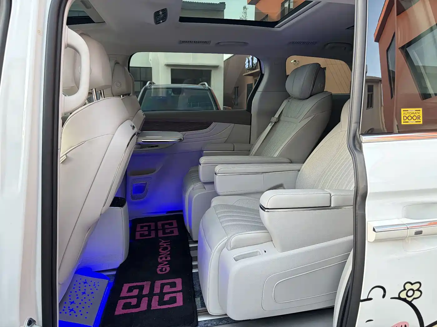 Roewe iMAX8 2023 2023 Model 400TGI Ultimate Enjoyment Edition