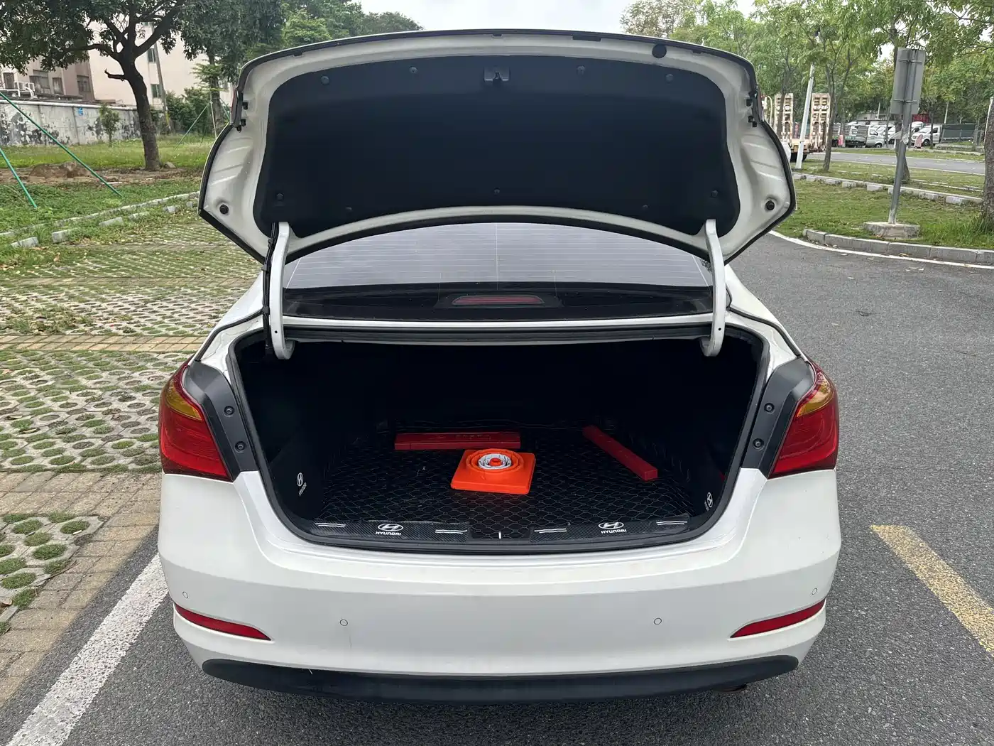 Hyundai Mistra 2014 1.8L Auto Smart GLS фото 11