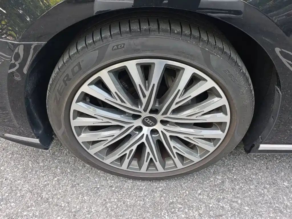 Audi A8 2025 2024 Model A8L 50 TFSI quattro Premium Selection