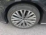 Фото 23 - Audi A8