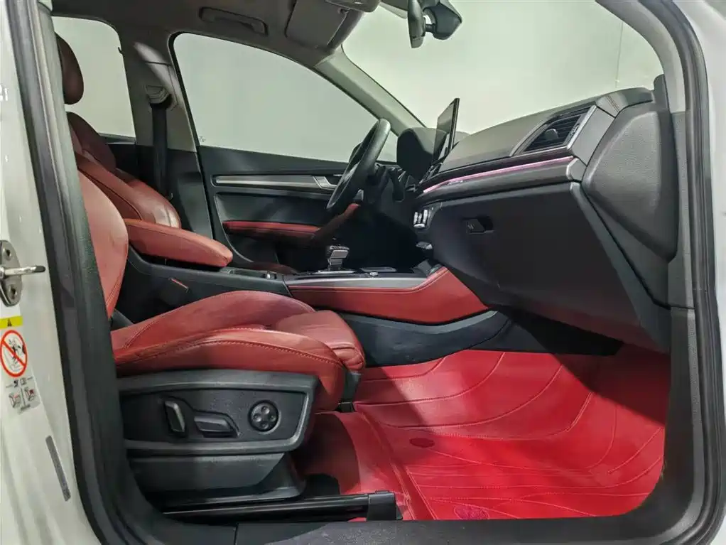 Audi Q5L 2022 40T Luxury Dynamic фото 7