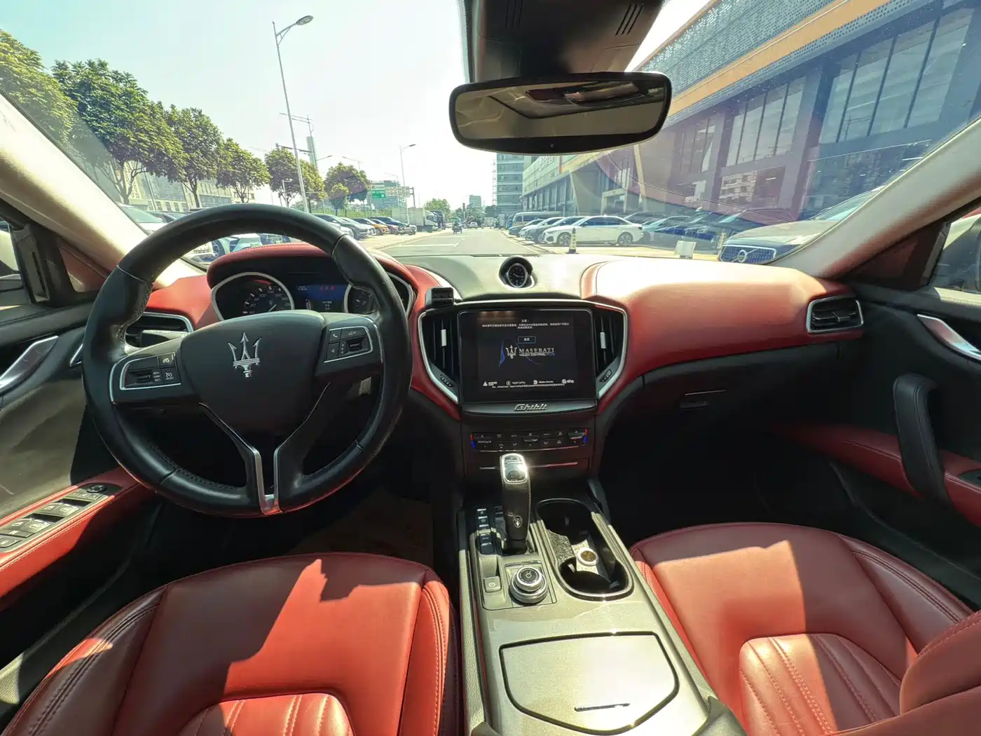 Фото 6 - Maserati Ghibli