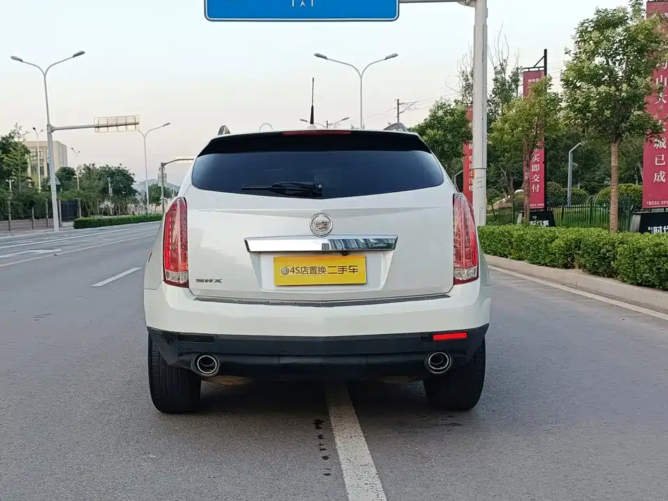 Фото 6 - Cadillac SRX