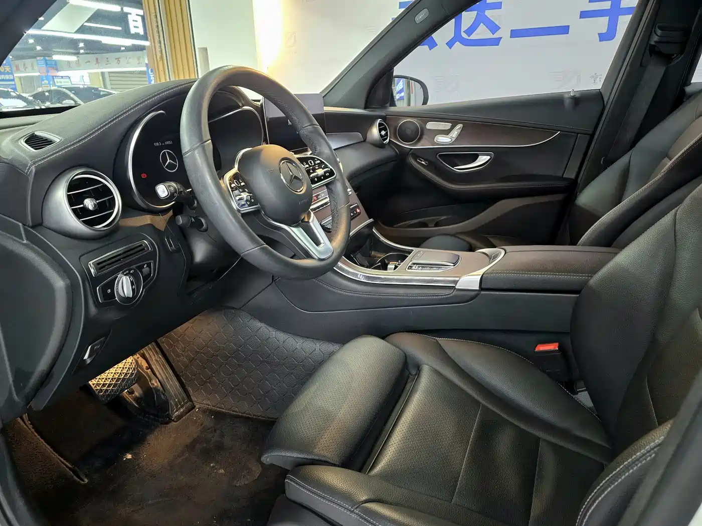Mercedes-Benz GLC 2021 GLC 260 L 4MATIC Luxury фото 5