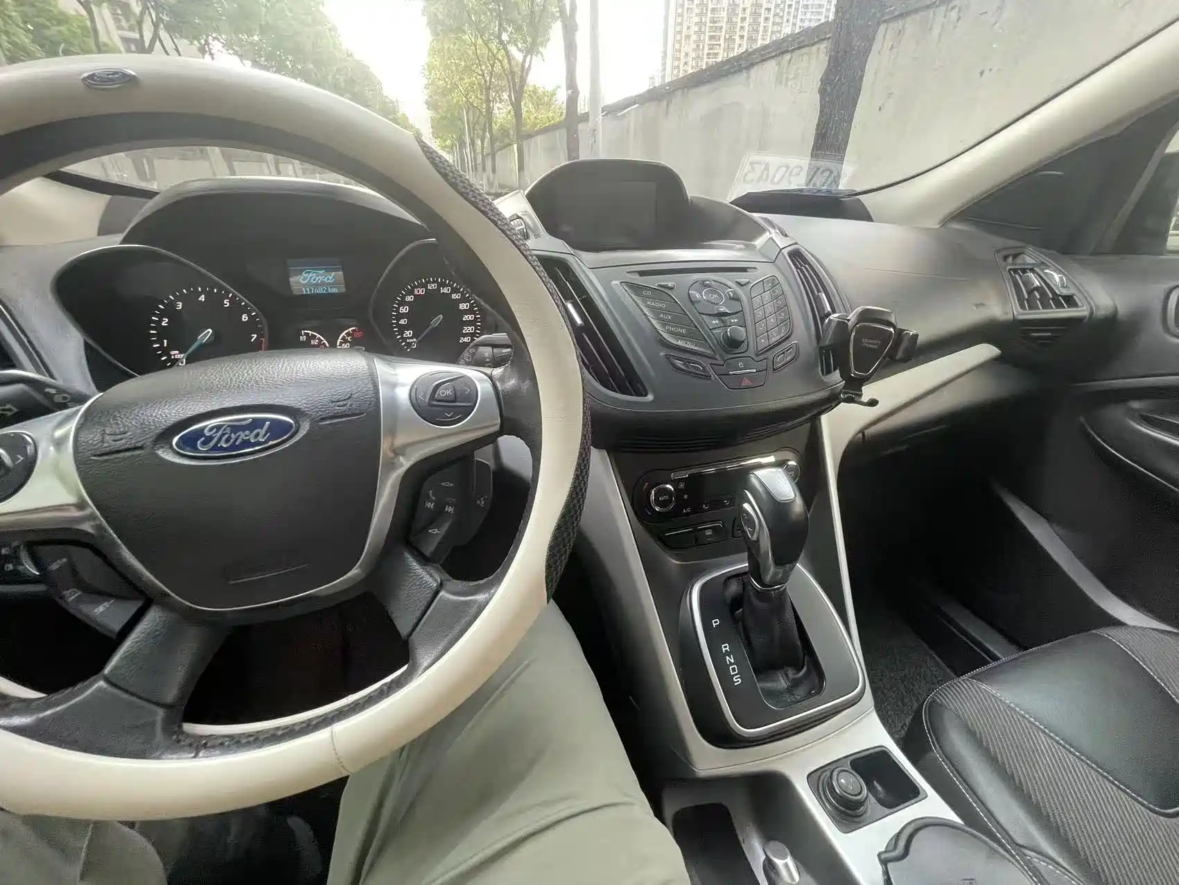 Photo 9 - Ford Kuga