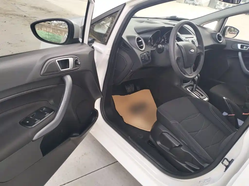 Ford Fiesta 2015 2013 Hatchback 1.5L Automatic Fashion