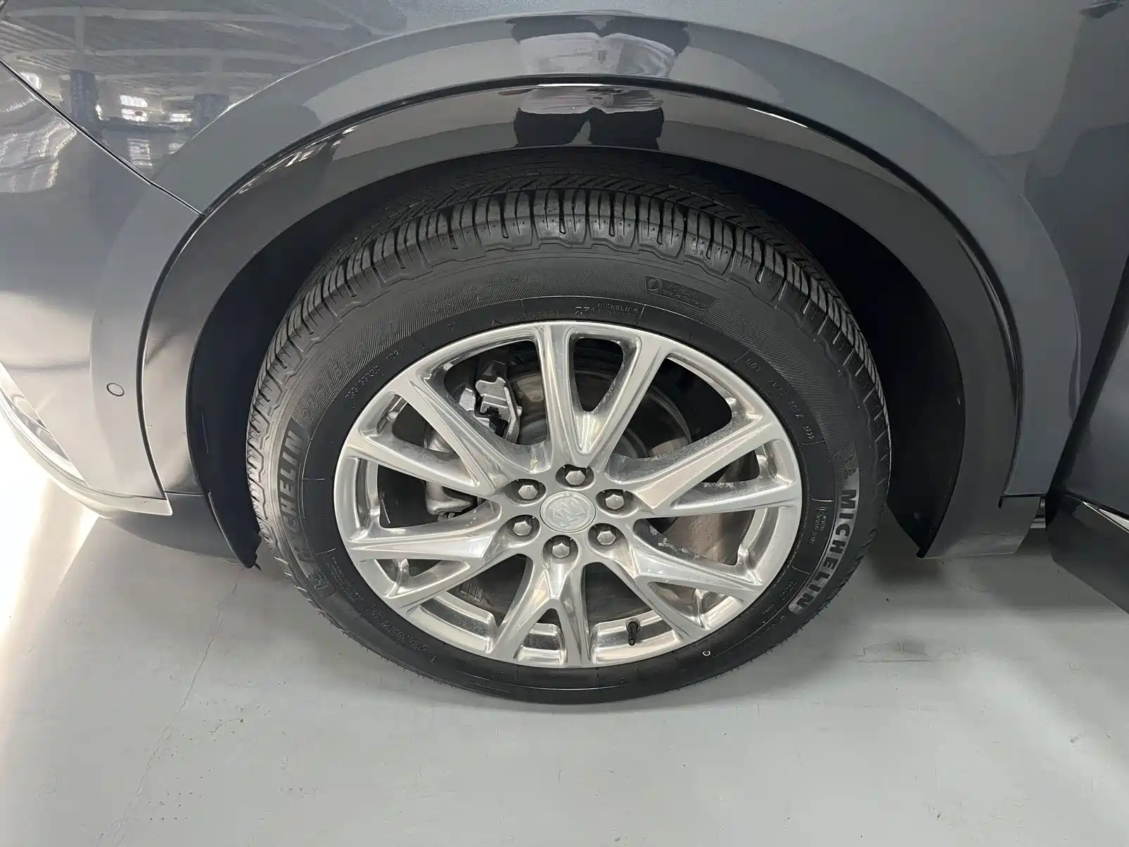 Фото 17 - Buick Enclave