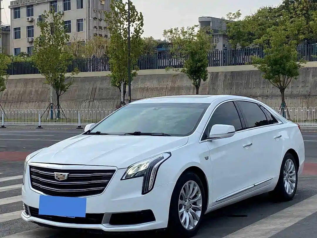 Cadillac XTS 2018 28T Technology