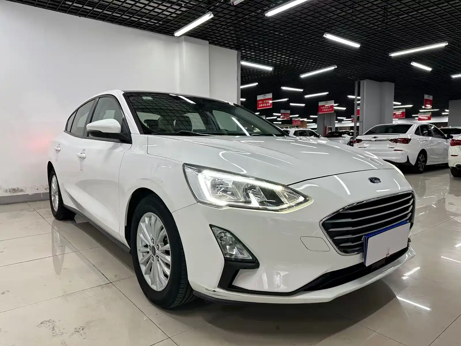 Фото 3 - Ford Focus