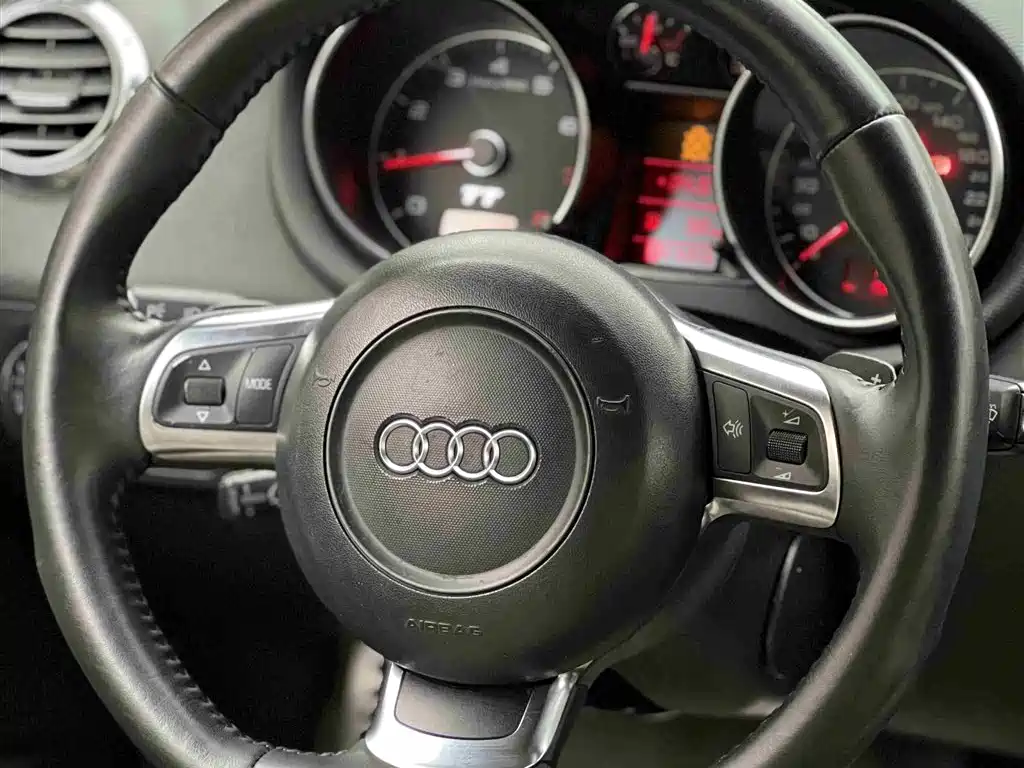 Audi TT 2008 Model TT Coupe 2.0TFSI фото 11