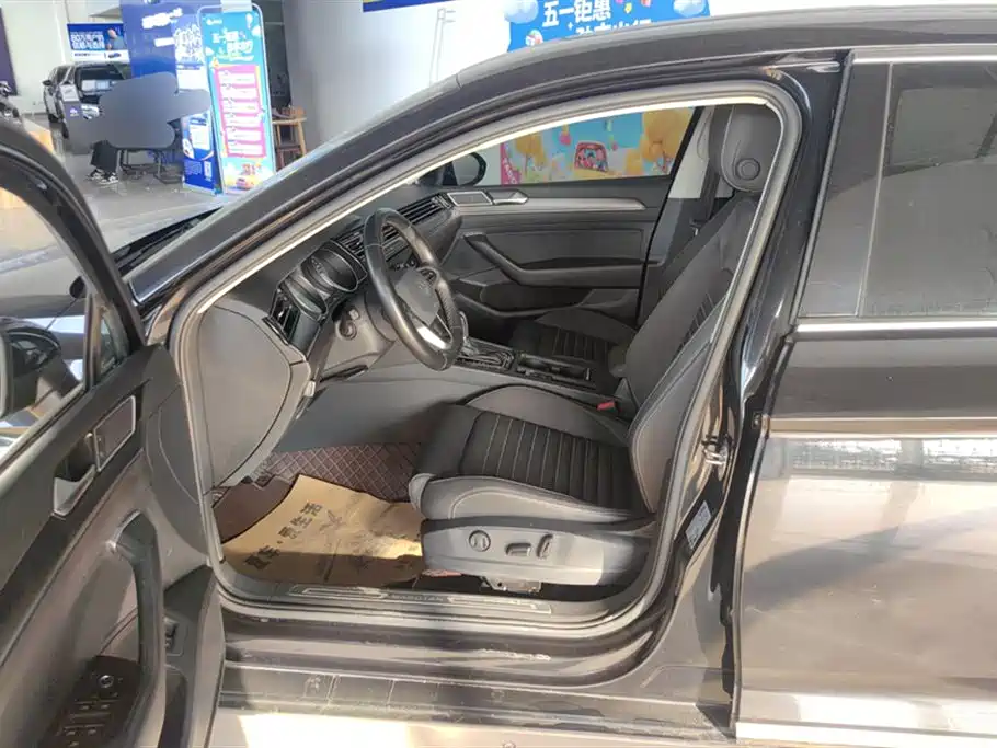 Volkswagen Magotan 2020 330TSI DSG Leading фото 9