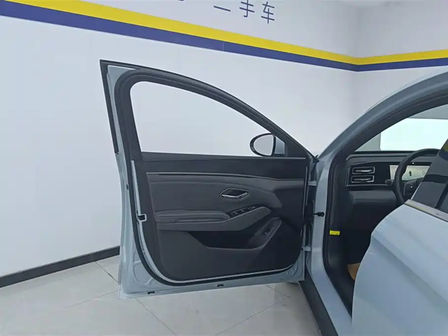 BYD Qin L 2025 2024 DM-i 80KM Superior