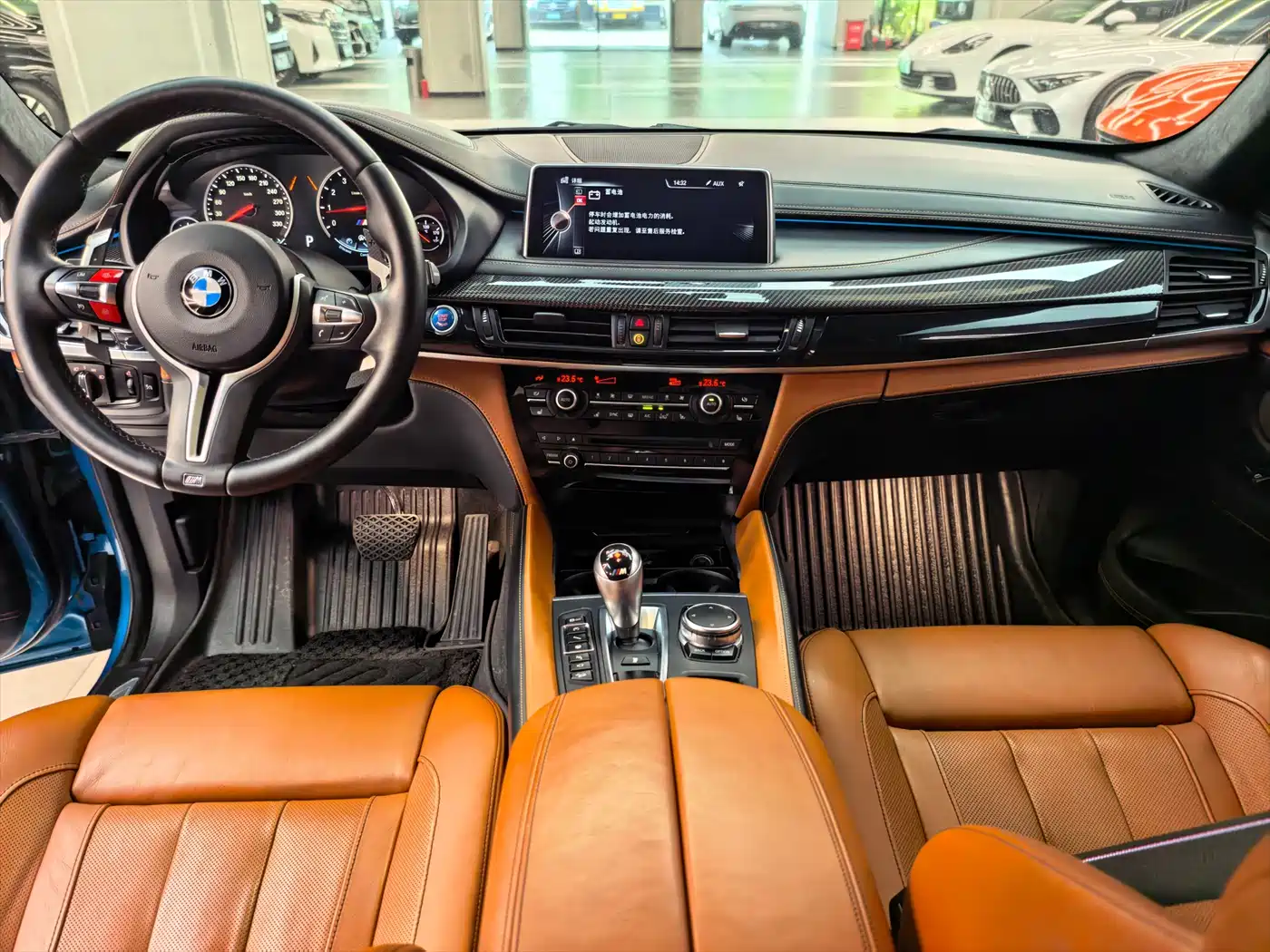 BMW X6 M 2015 X6 M фото 10