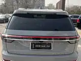 Фото 6 - Lincoln Aviator
