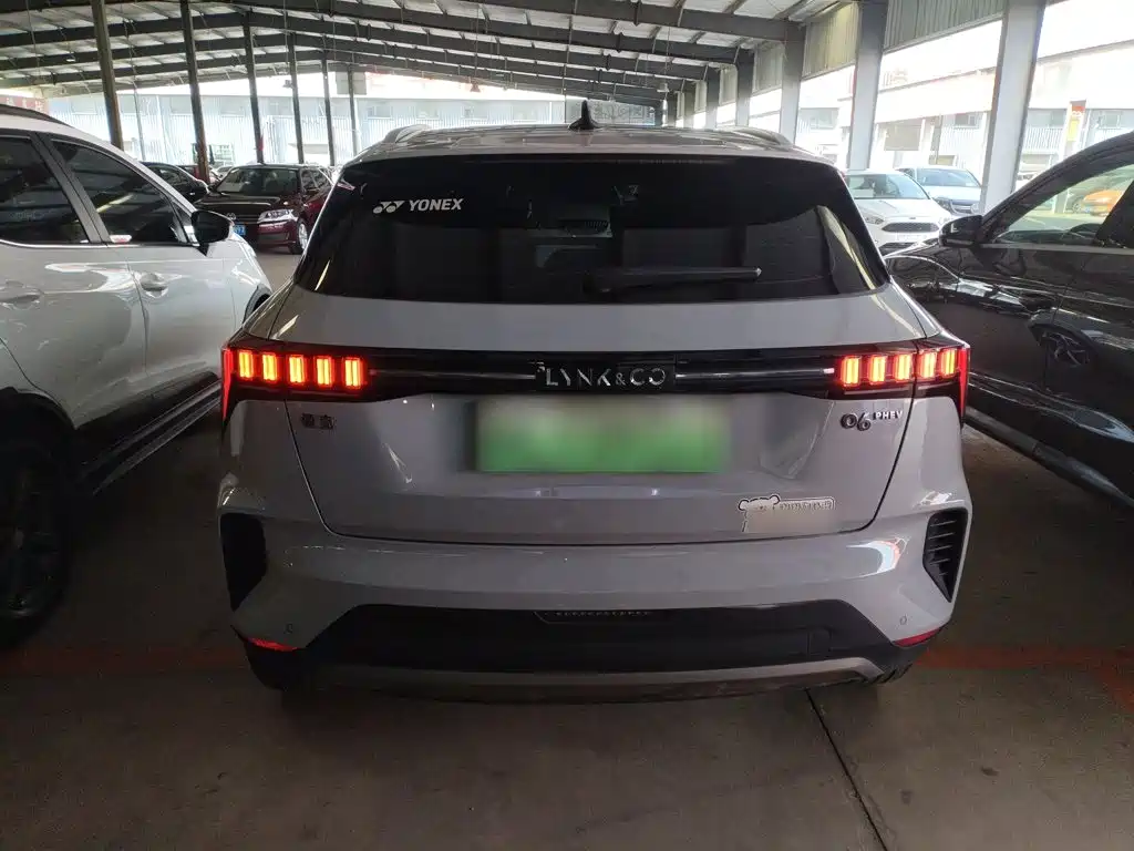 Lynk & Co 06 EM-P 2022 2022 PHEV 84KM Range Pro